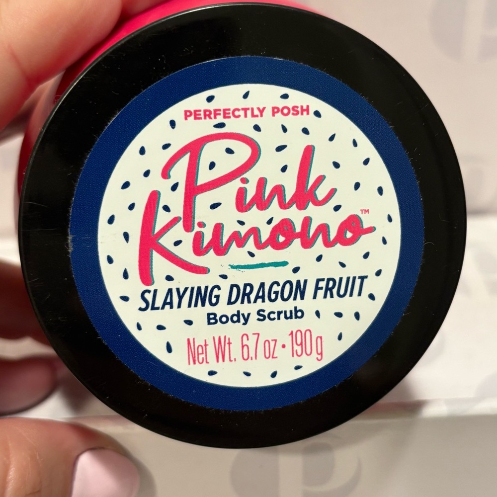 Perfectly Posh Pink Dragon Fruit Body Scrub